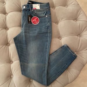Express perfect lift Jean leggings